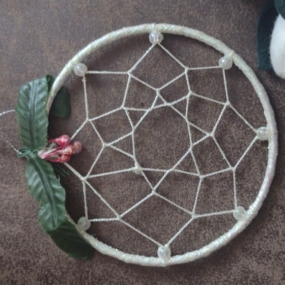 5 ornaments altogether: peace, hope, +2 dreamcatcher style and a snowman bell. - Picture 6 of 6